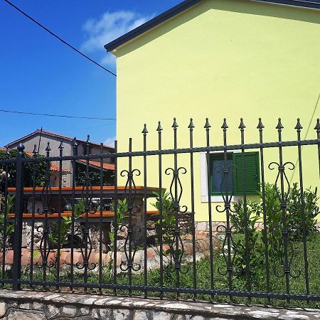 Apartment Terra Rossa Kastelir Luaran gambar