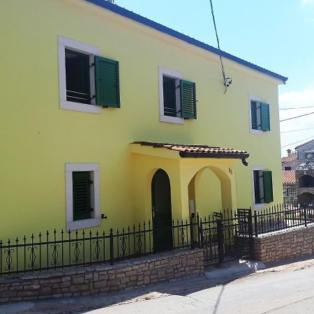 Apartment Terra Rossa Kastelir Luaran gambar