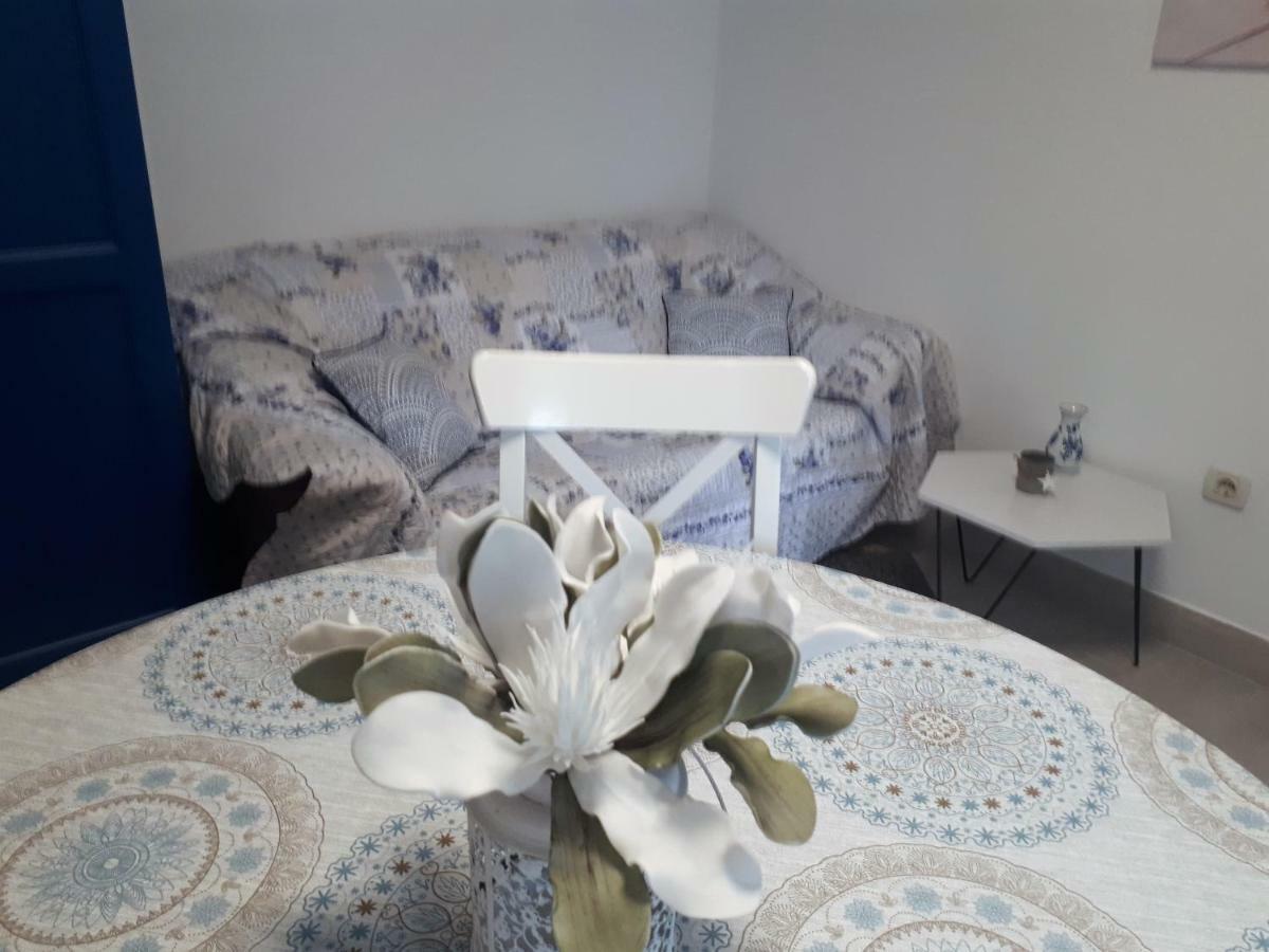 Apartment Terra Rossa Kastelir Luaran gambar