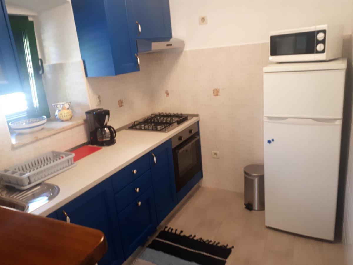 Apartment Terra Rossa Kastelir Luaran gambar