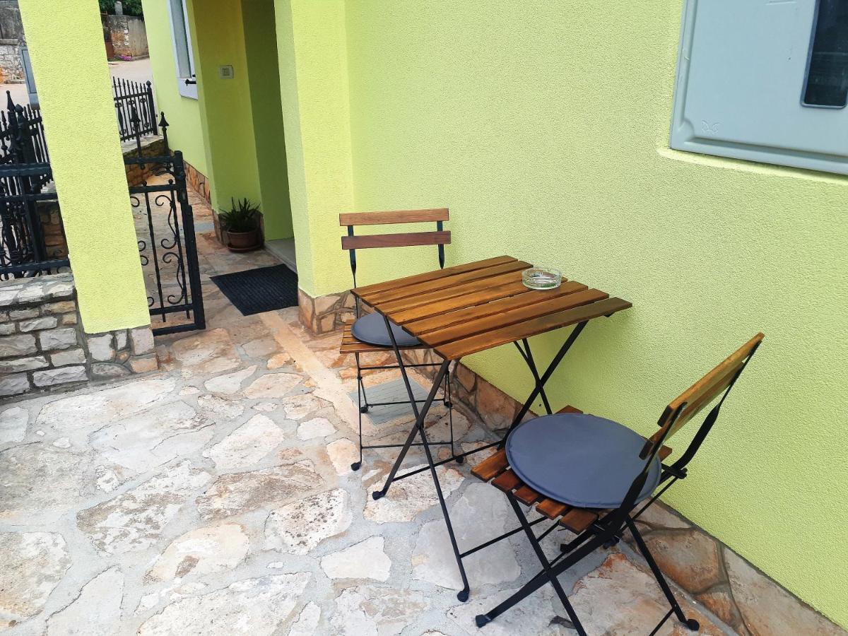 Apartment Terra Rossa Kastelir Luaran gambar